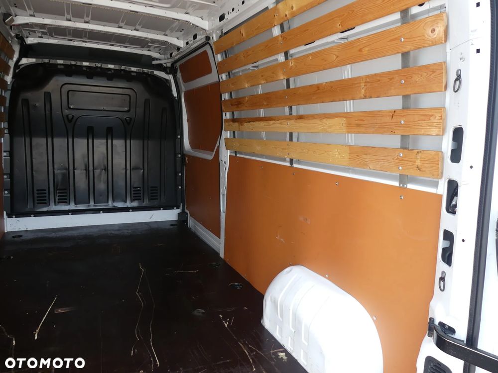 Renault Master - 24