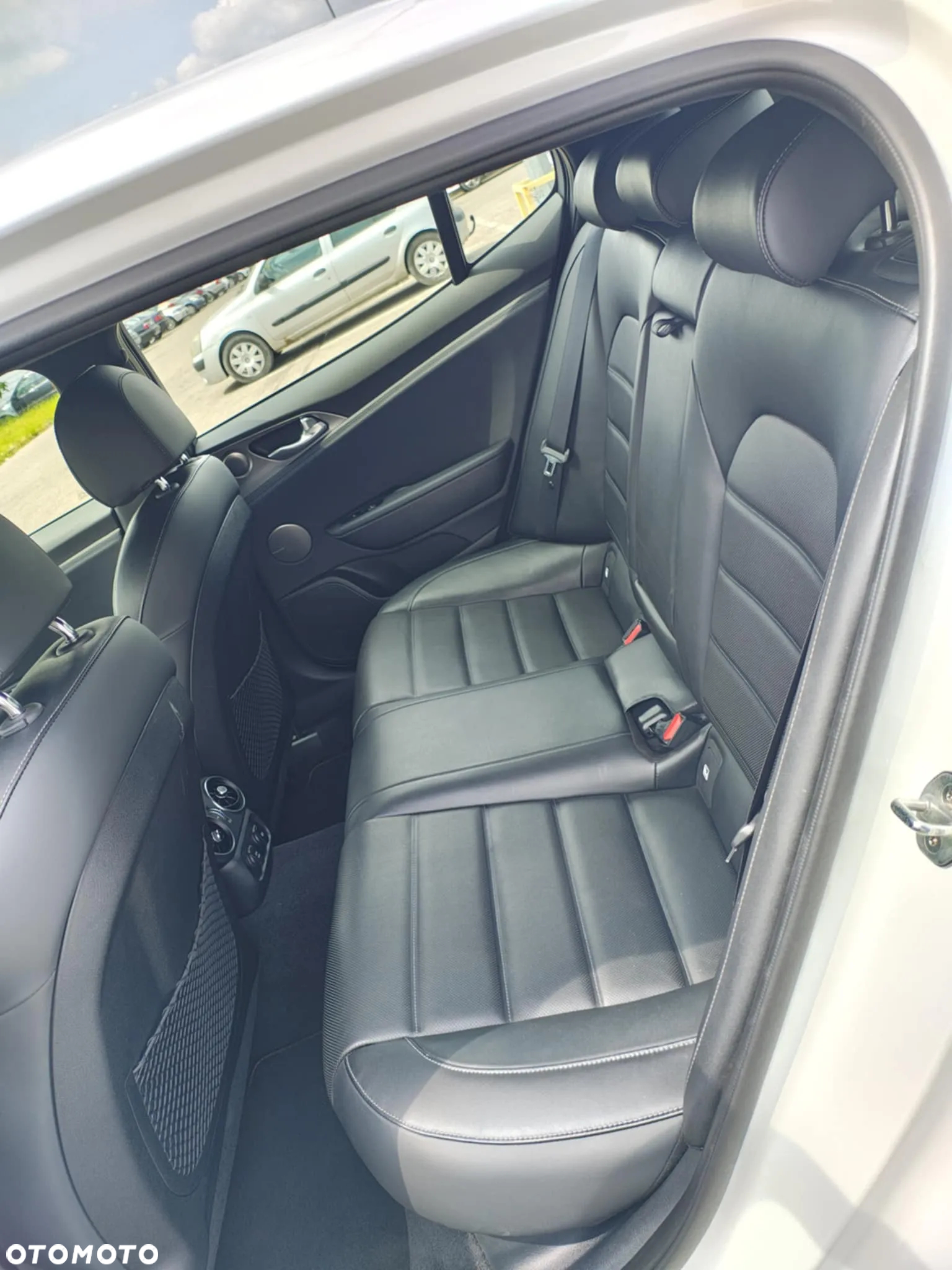 Kia Stinger 3.3 T-GDI V6 GT AWD - 6