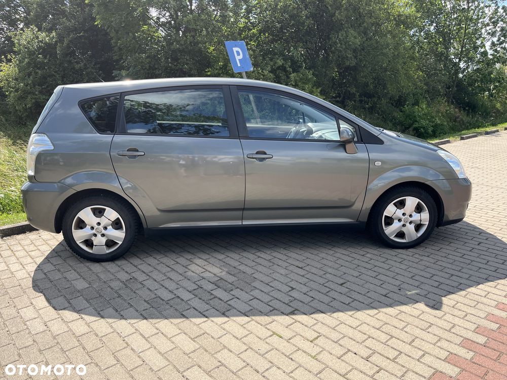 Toyota Corolla Verso 2.2 D-4D Prestige 7os - 7