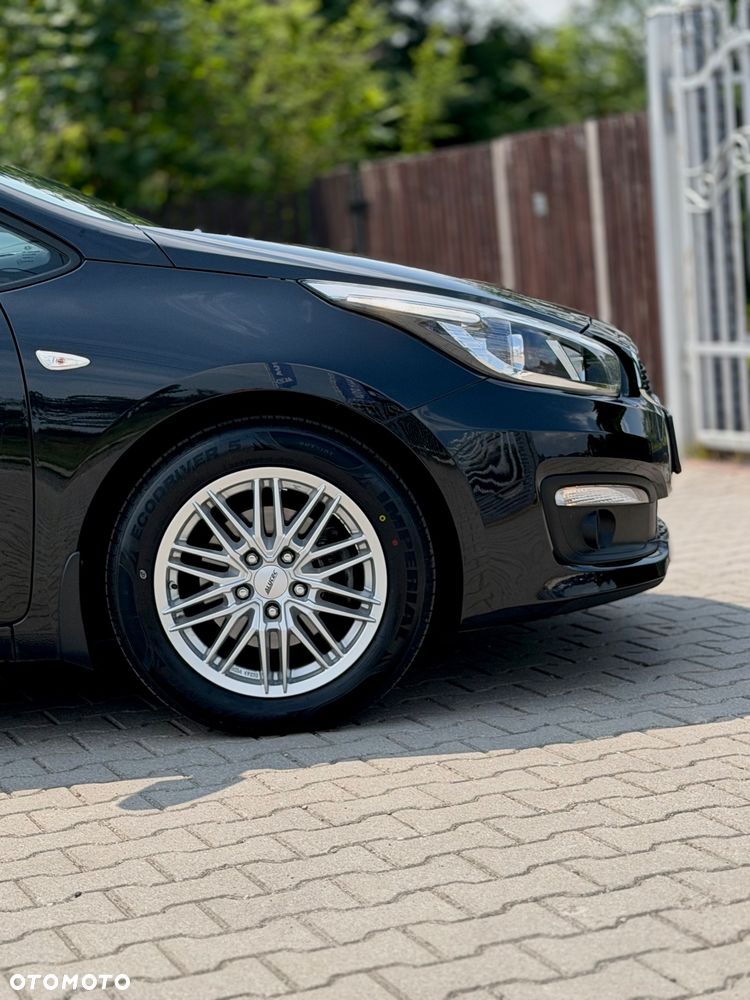 Kia Ceed 1.4 CVVT Vision - 38