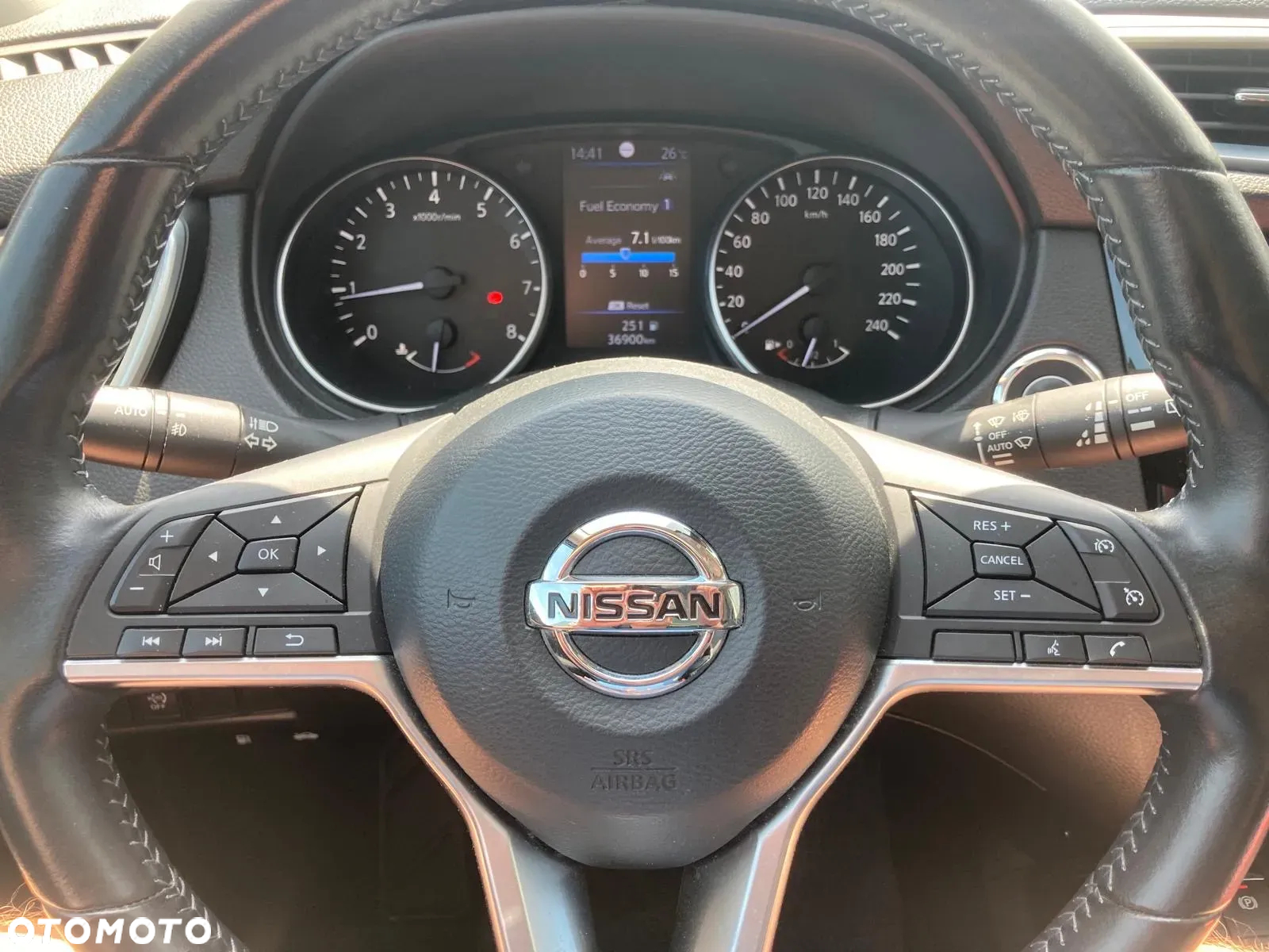 Nissan Qashqai - 10