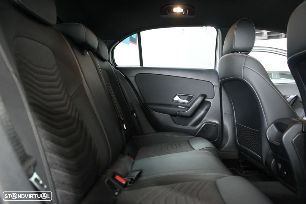 Mercedes-Benz A 250 e Style Plus - 23