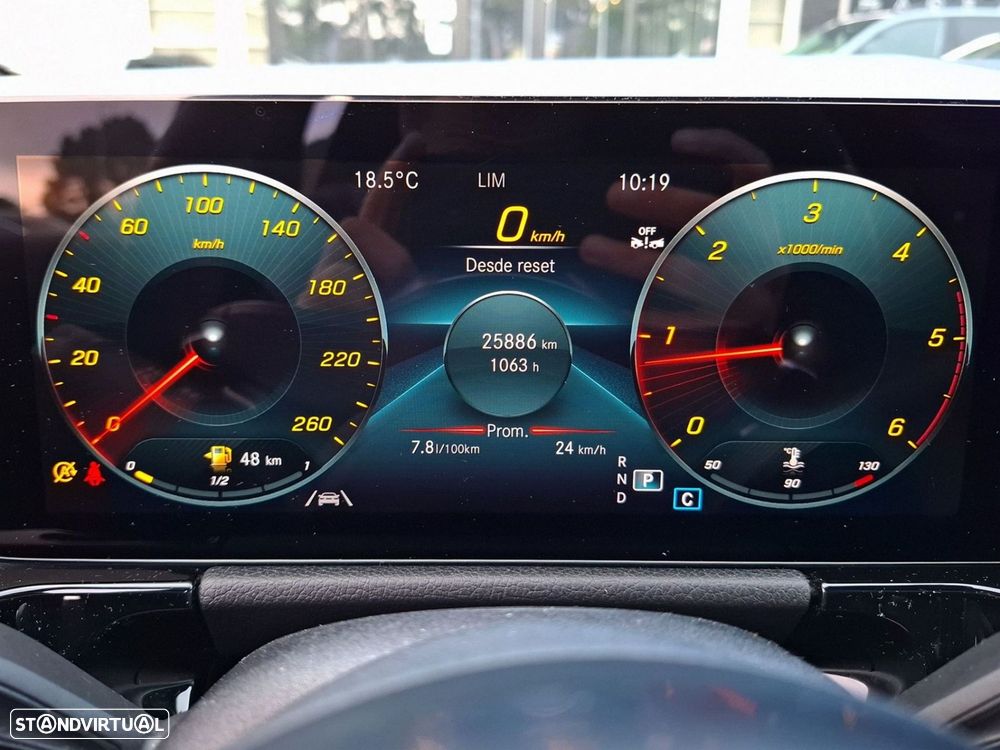 Mercedes-Benz GLA 180 d AMG Line - 20