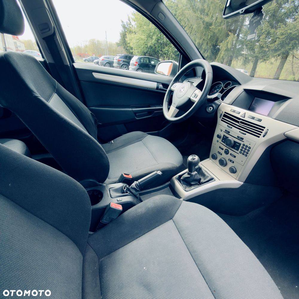 Opel Astra 1.9 CDTI - 14