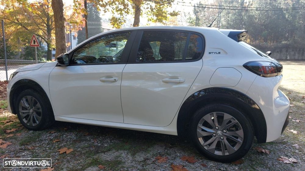 Peugeot e-208 50 kWh Style - 10