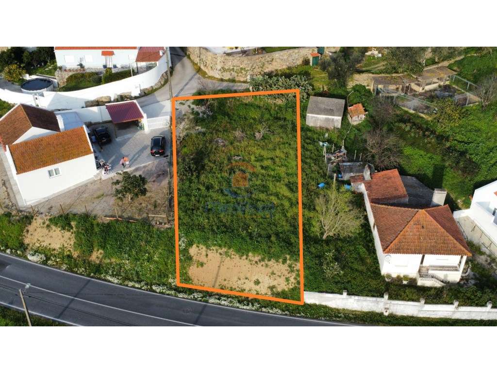 Terreno urbano 524 m2 a 10 minutos de Torres Vedras! - Grande imagem: 3/5