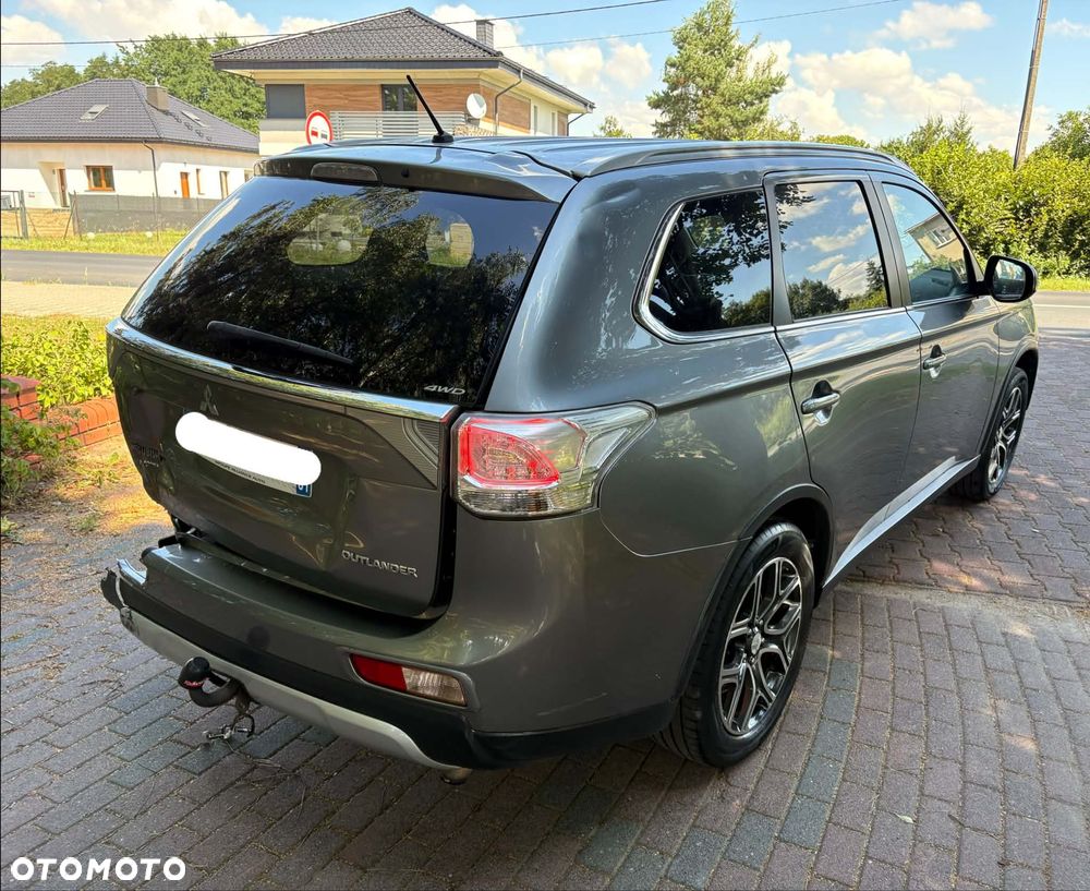 Mitsubishi Outlander - 7