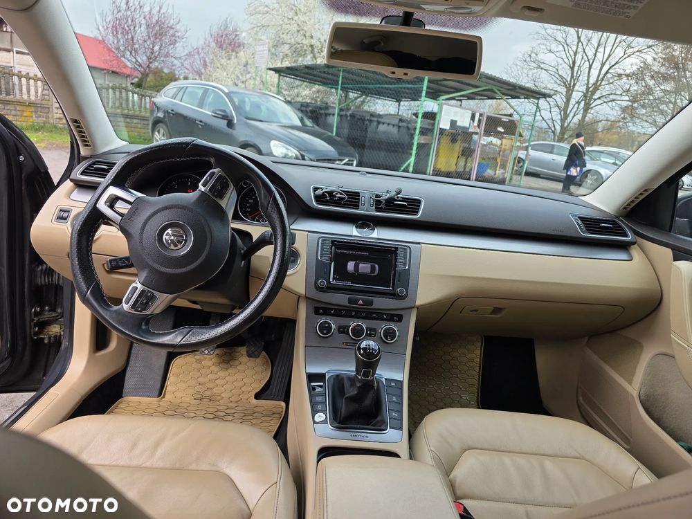 Volkswagen Passat 2.0 TDI 4Mot Comfortline - 10