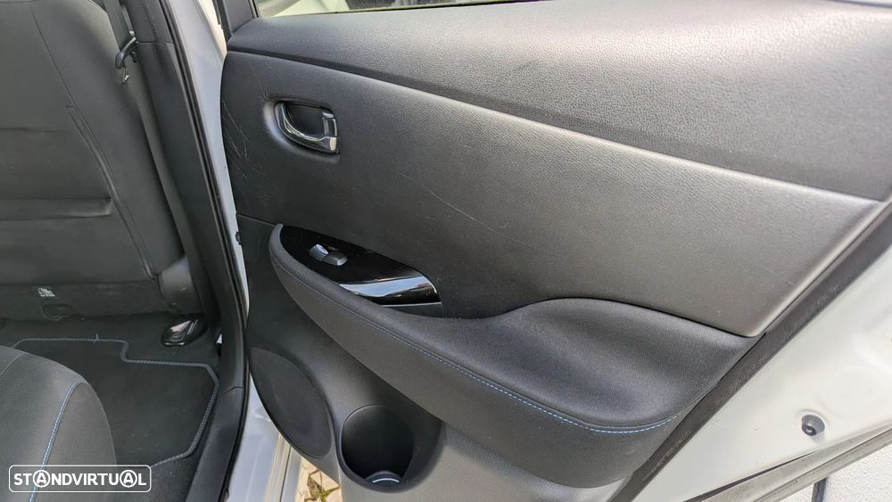 Nissan Leaf N-Connecta - 34