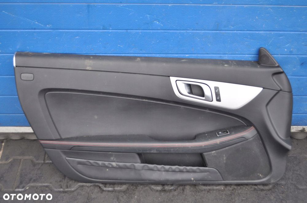 MERCEDES W172 R172 PRZEKŁADKA WNĘTRZA FOTELE SKÓRA A1723500110 - 8