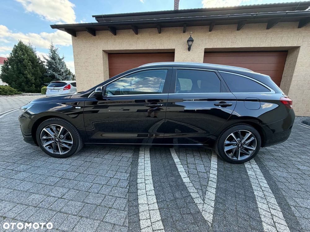 Hyundai i30 1.6 CRDI 48V-Hybrid DCT EDITION 30+ - 3
