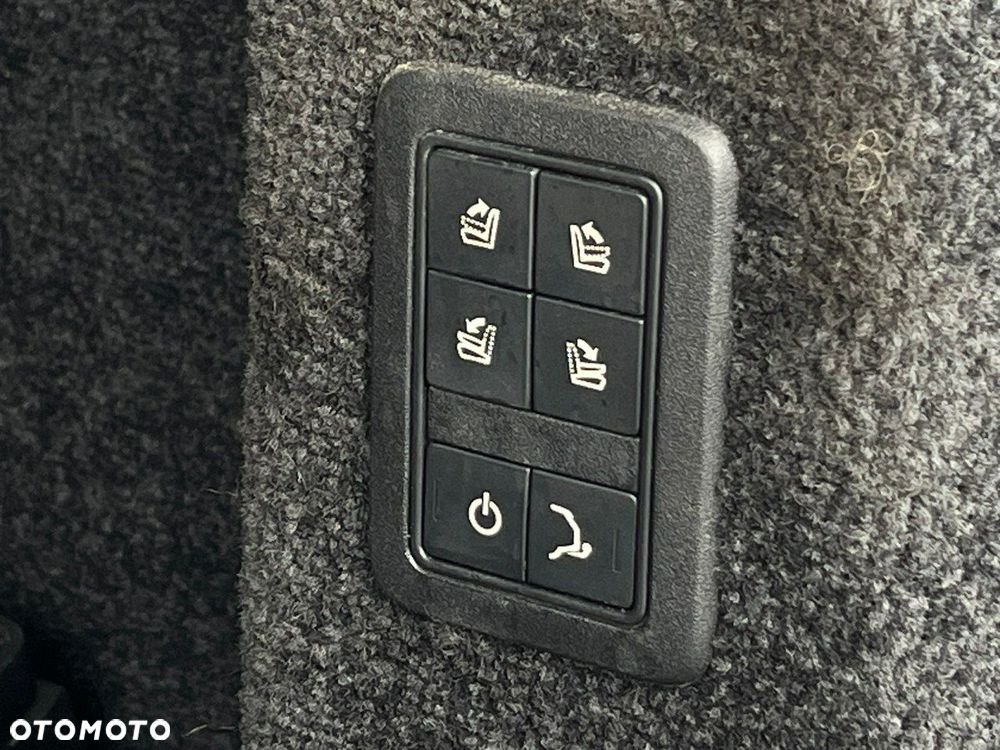 Land Rover Range Rover - 16