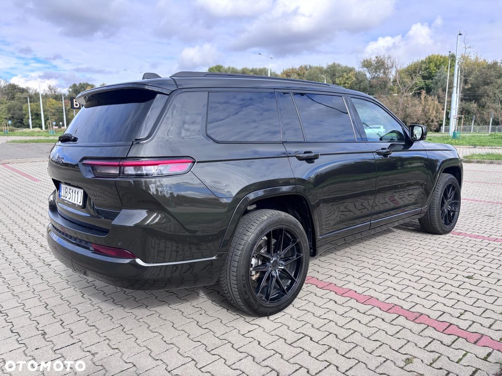 Jeep Grand Cherokee - 27
