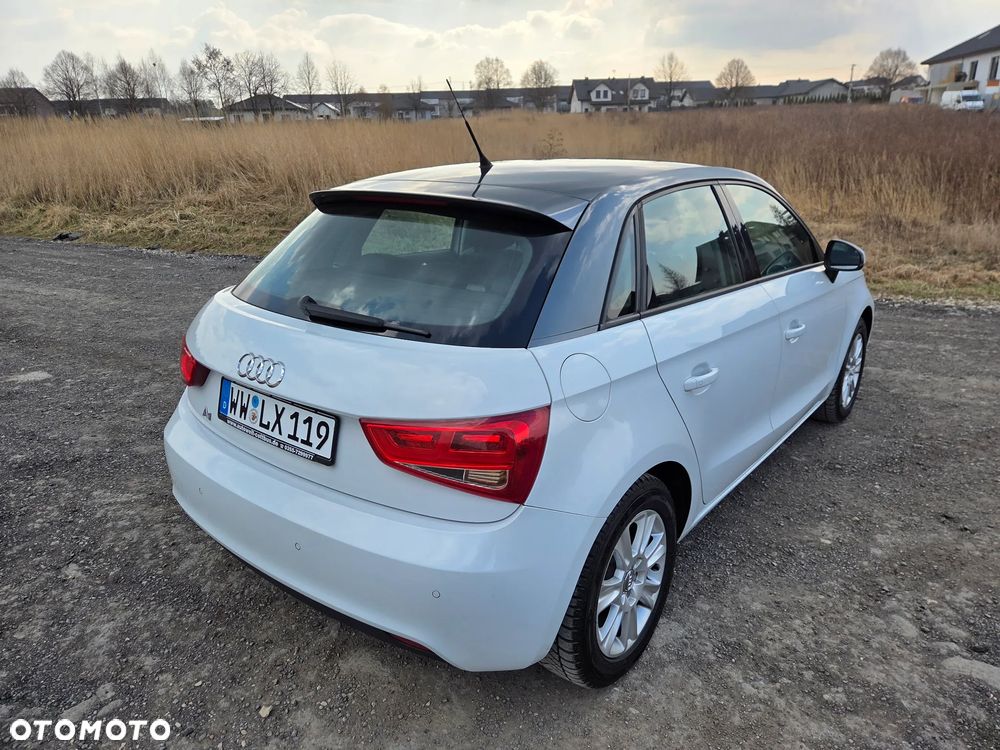 Audi A1 Sportback 1.6 TDI Attraction - 12