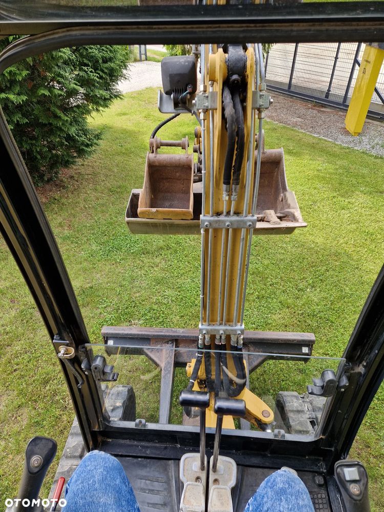 Caterpillar 302.4D - 10