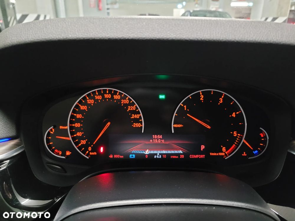 BMW Seria 5 520d xDrive M Sport sport - 24