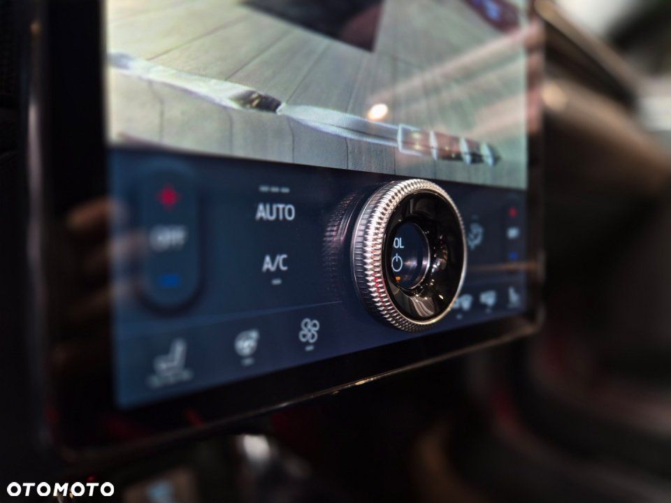 Ford Mustang Mach-E - 7