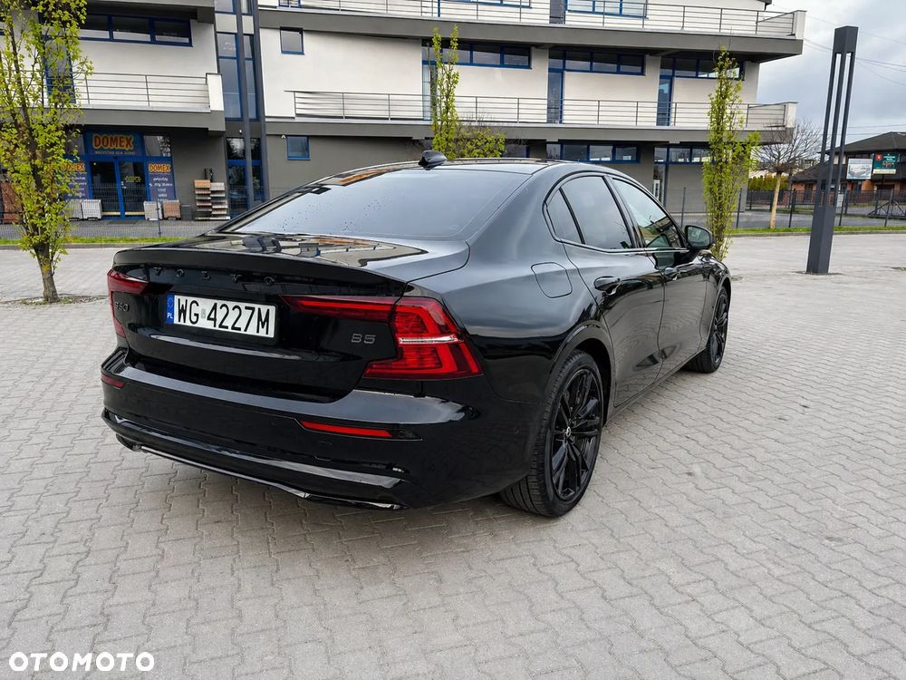 Volvo S60 B5 B AWD Ultimate Dark - 4
