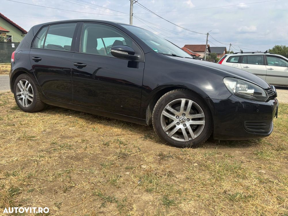 Volkswagen Golf - 2