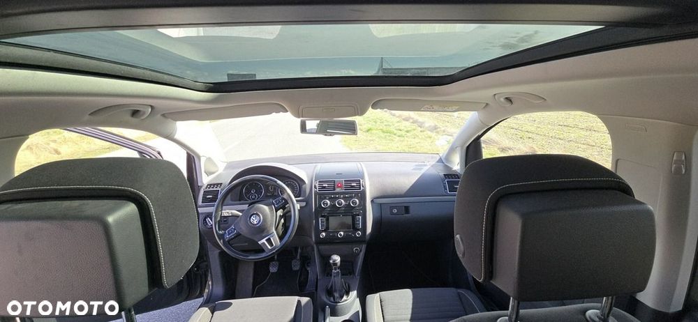Volkswagen Touran - 9