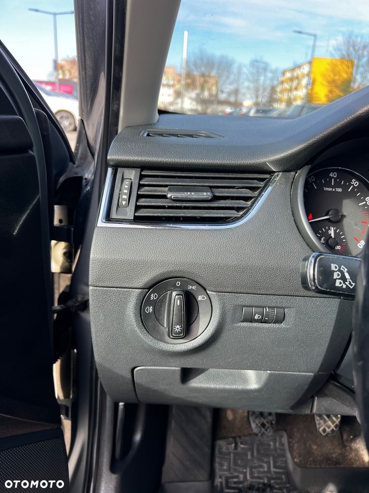Skoda Octavia 1.4 TSI Ambition - 19
