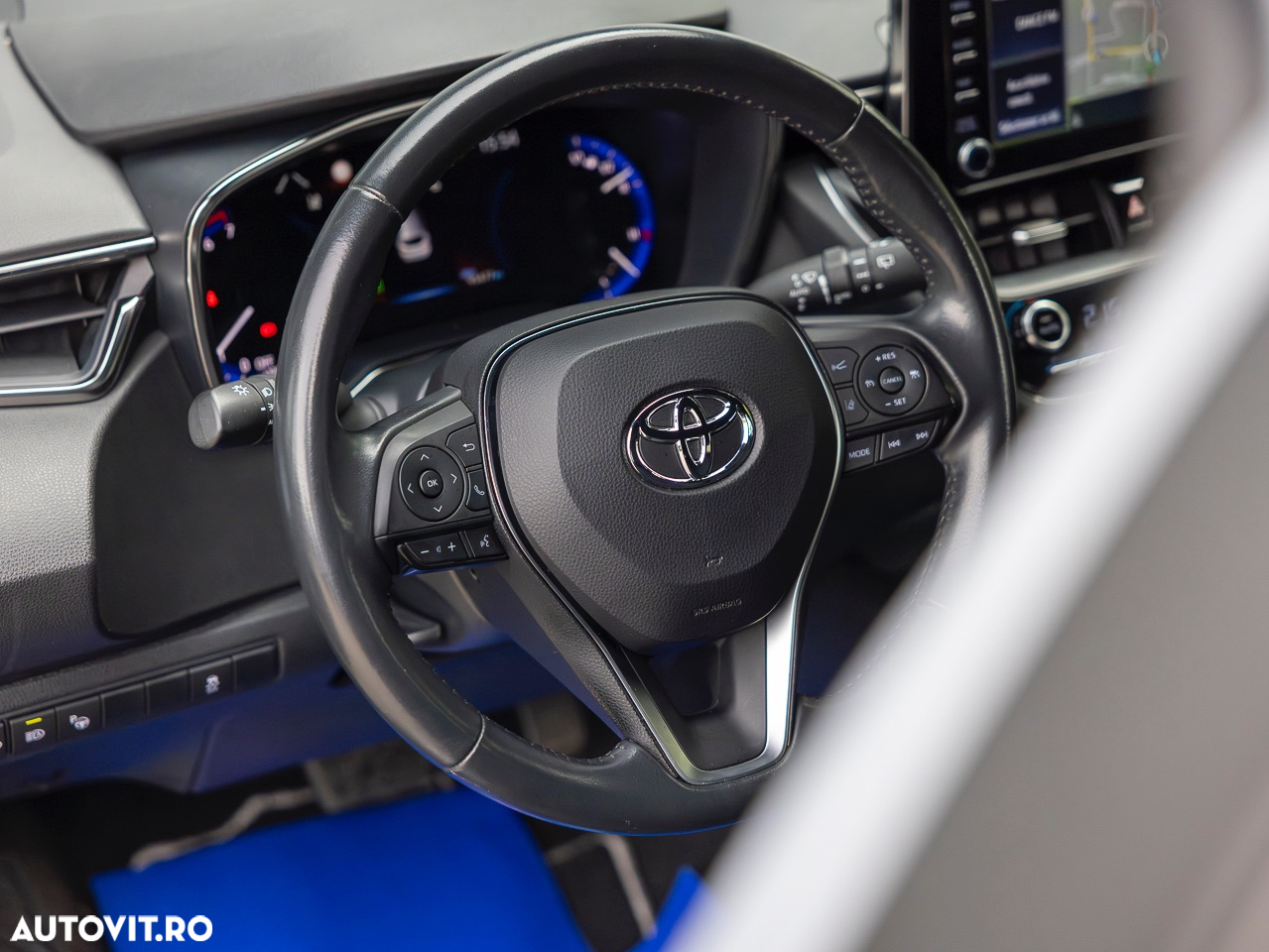 Toyota Corolla 1.8 Hybrid Touring Sports Business Edition - 9