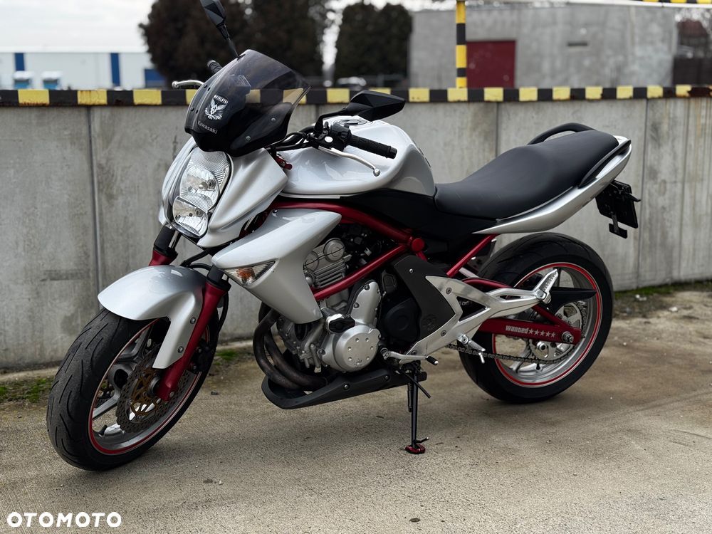 Kawasaki ER - 2