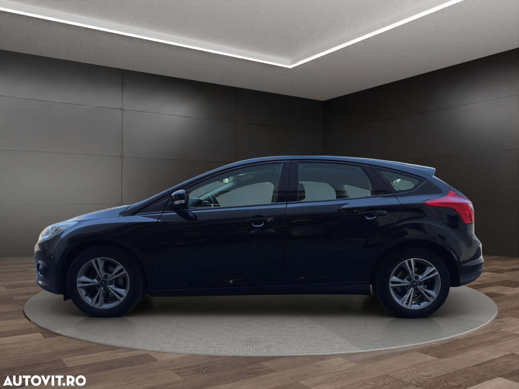 Ford Focus 1.0 EcoBoost Start-Stopp-System TREND - 17