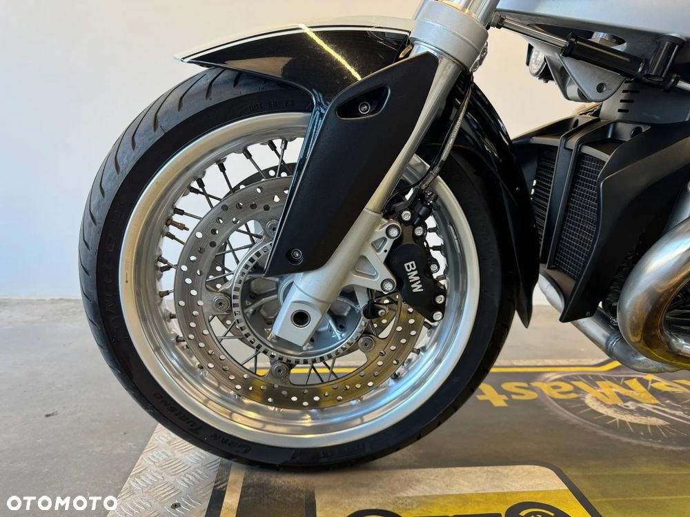 BMW R - 18