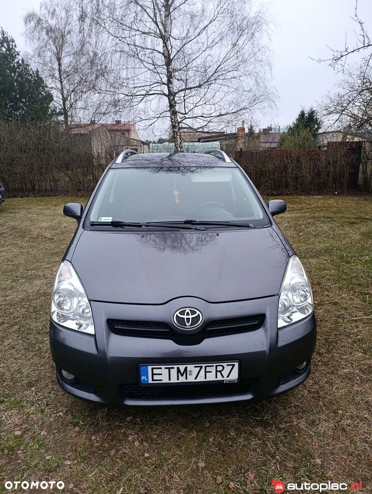 Toyota Corolla Verso 1.8 Sol + - 2