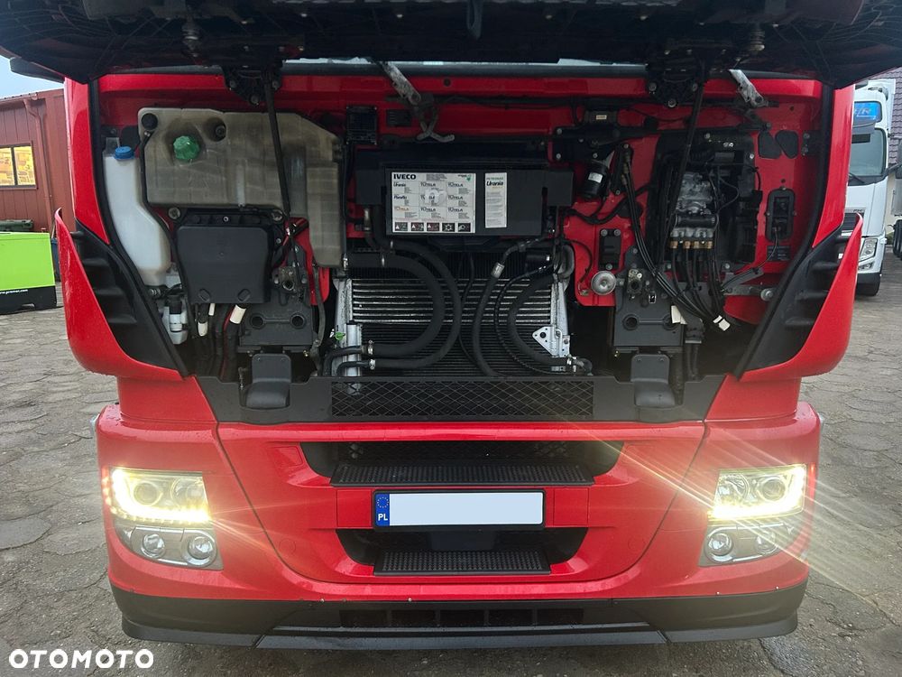 Iveco STRALIS 460 KM ACC / MEGA / LOW DECK / HI-WAY EURO 6 / 2016 ROK / DUŻE ZBIORNIKI PALIWA 1350 L / PRZÓD i TYŁ NA PODUSZCE / PRZEBIEG 864 324 KM !! - 14