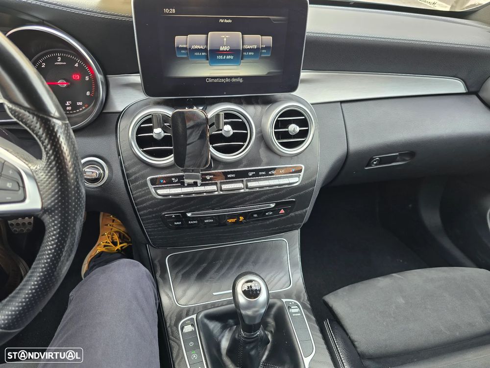 Mercedes-Benz C 220 d Coupe AMG Line - 17