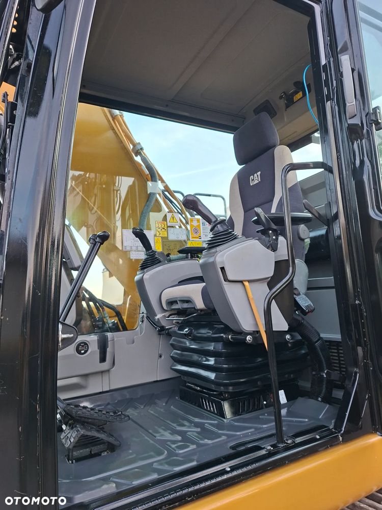 Caterpillar CAT 326 FL - 36