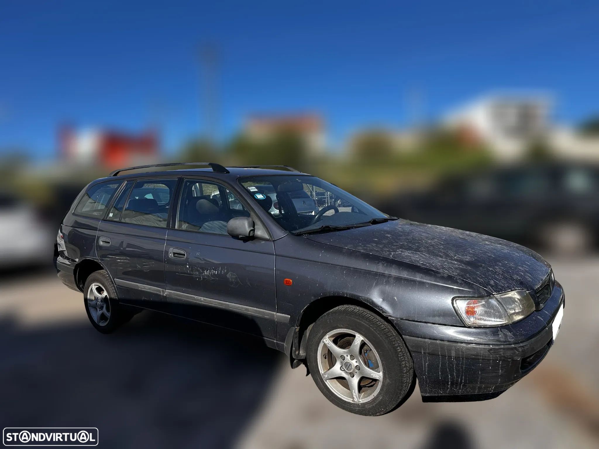 Toyota Carina E Sportswagon 2.0 TD de 1998 para peças - 1