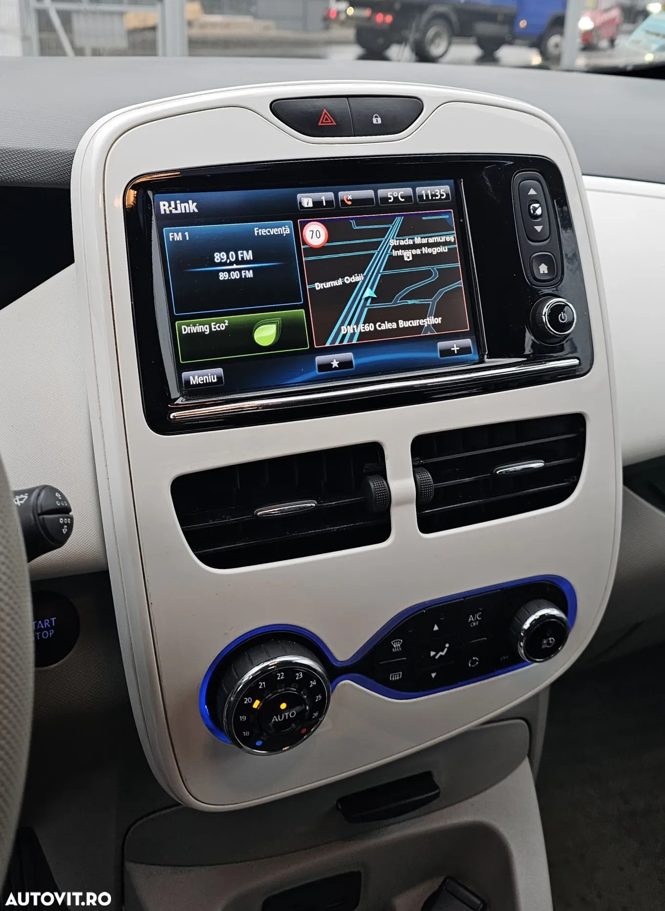 Renault ZOE - 6