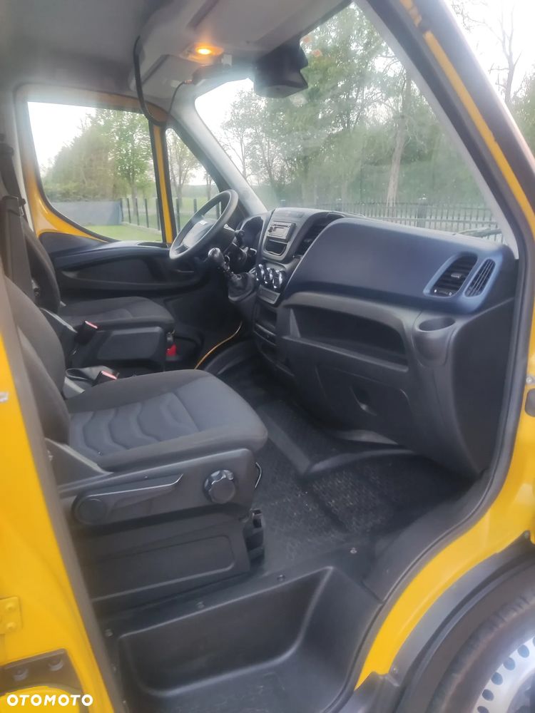 Iveco Daily - 12