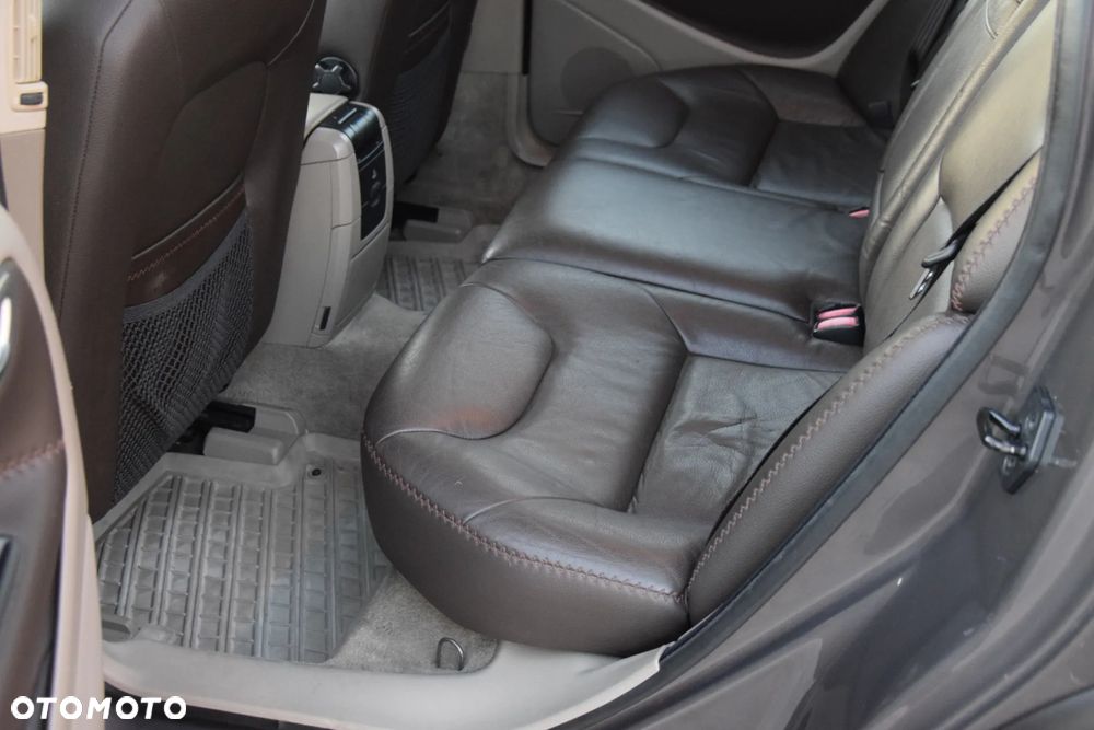 Volvo XC 70 D5 AWD Summum - 20