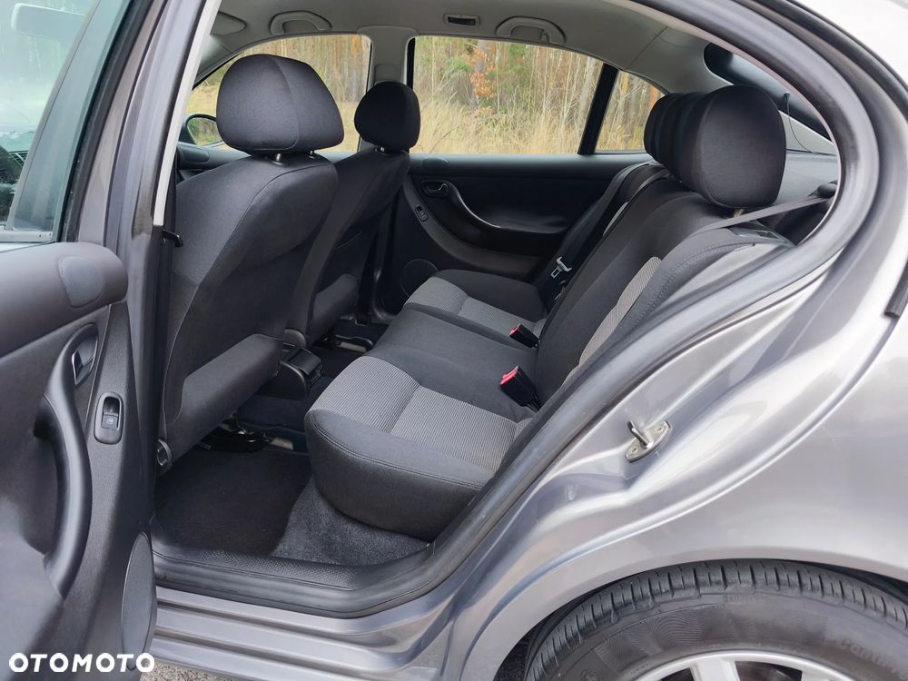 Seat Leon 1.6 Signo - 14