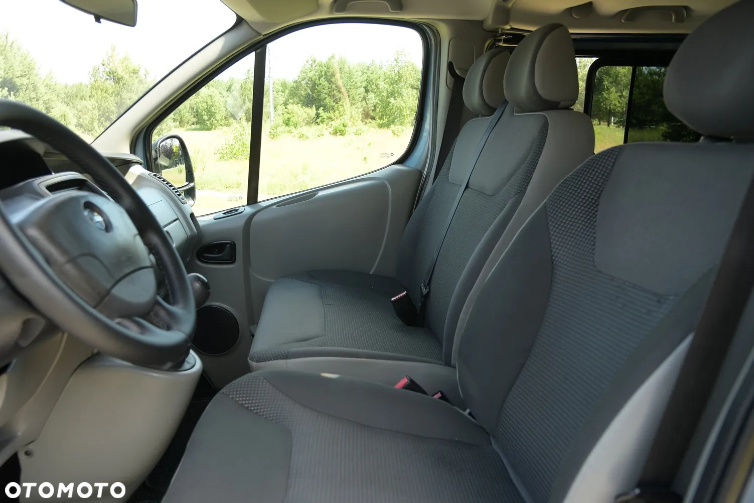 Opel Vivaro L2H1 2.9t - 24
