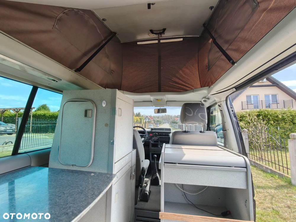 Volkswagen Multivan - 4