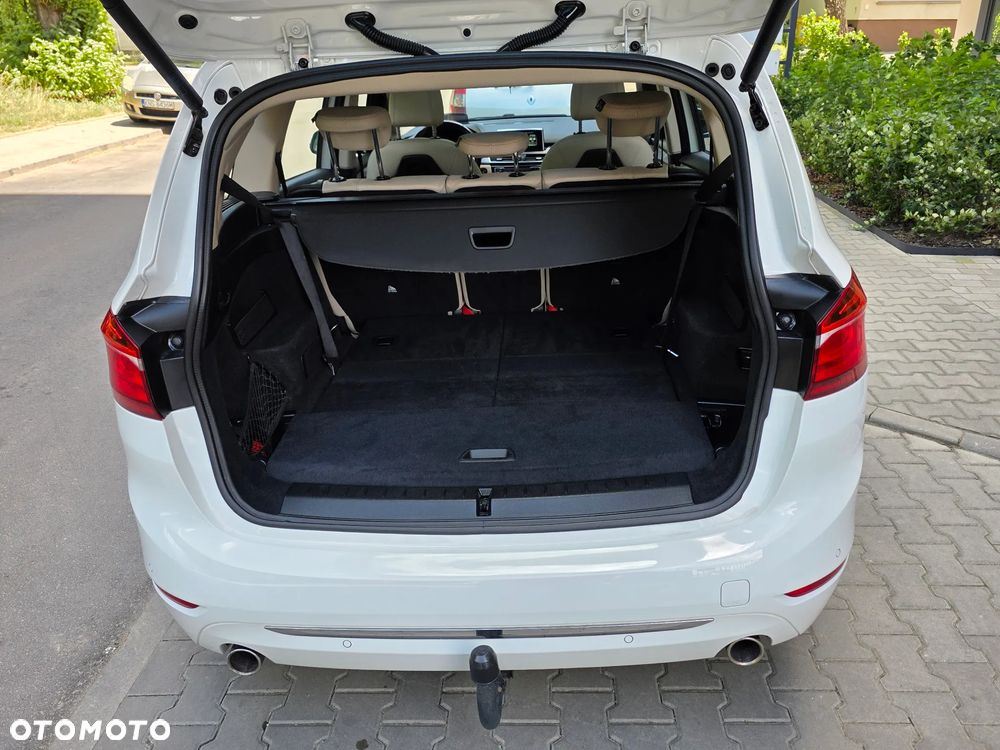 BMW Seria 2 220i Luxury Line - 21
