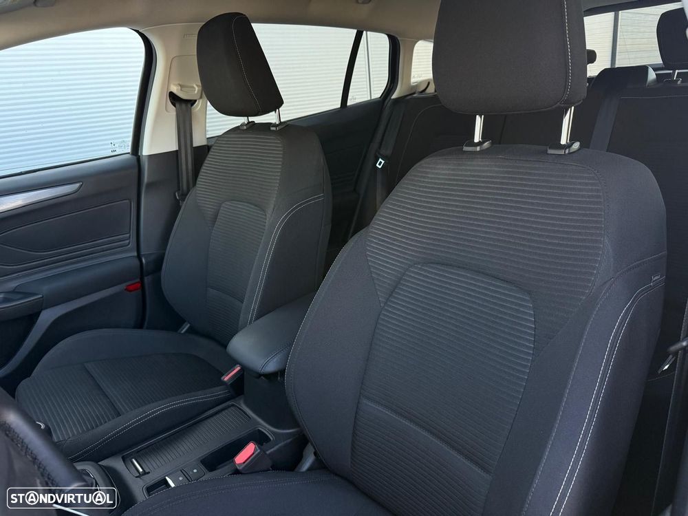 Ford Focus SW 1.0 EcoBoost MHEV Active X - 7