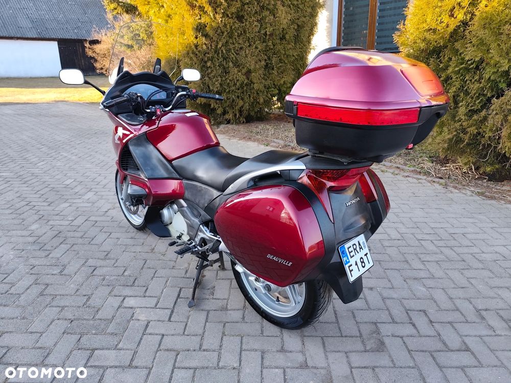 Honda Deauville - 25