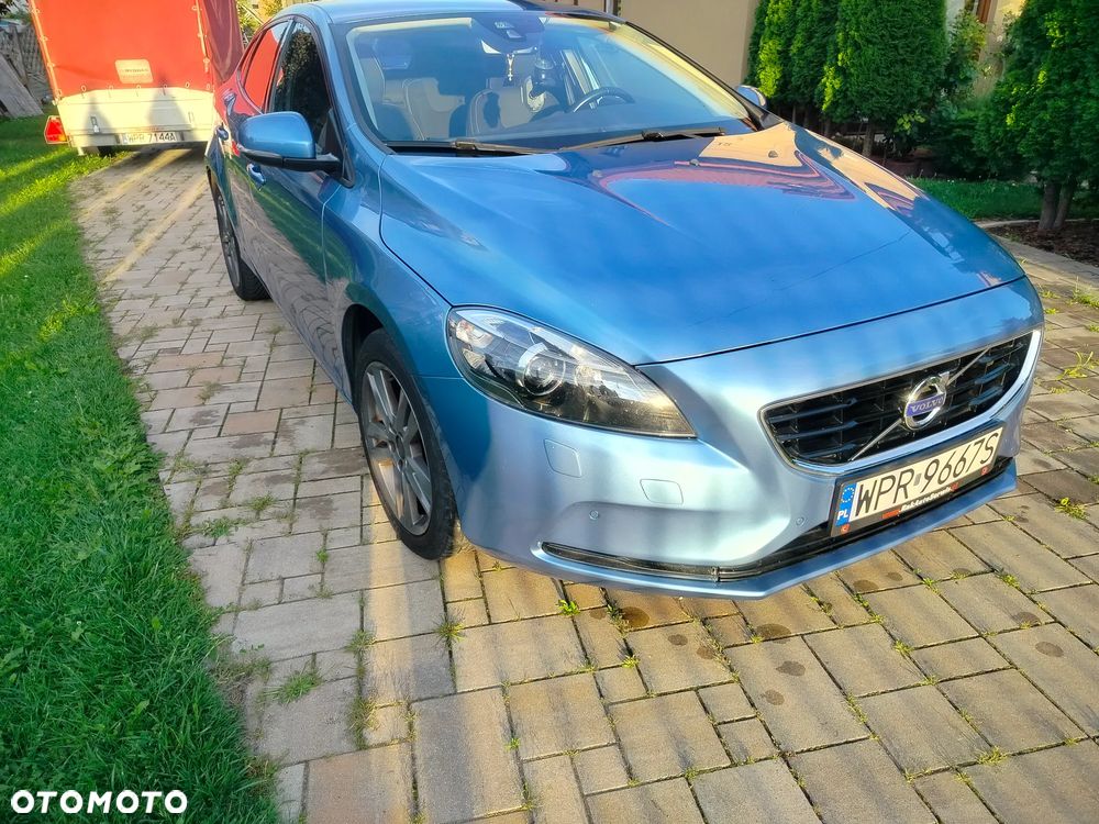 Volvo V40 D2 - 1