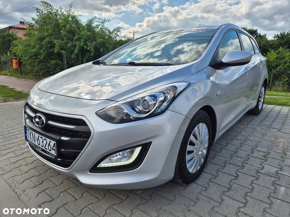 Hyundai i30 blue Kombi 1.6 CRDi Trend - 4
