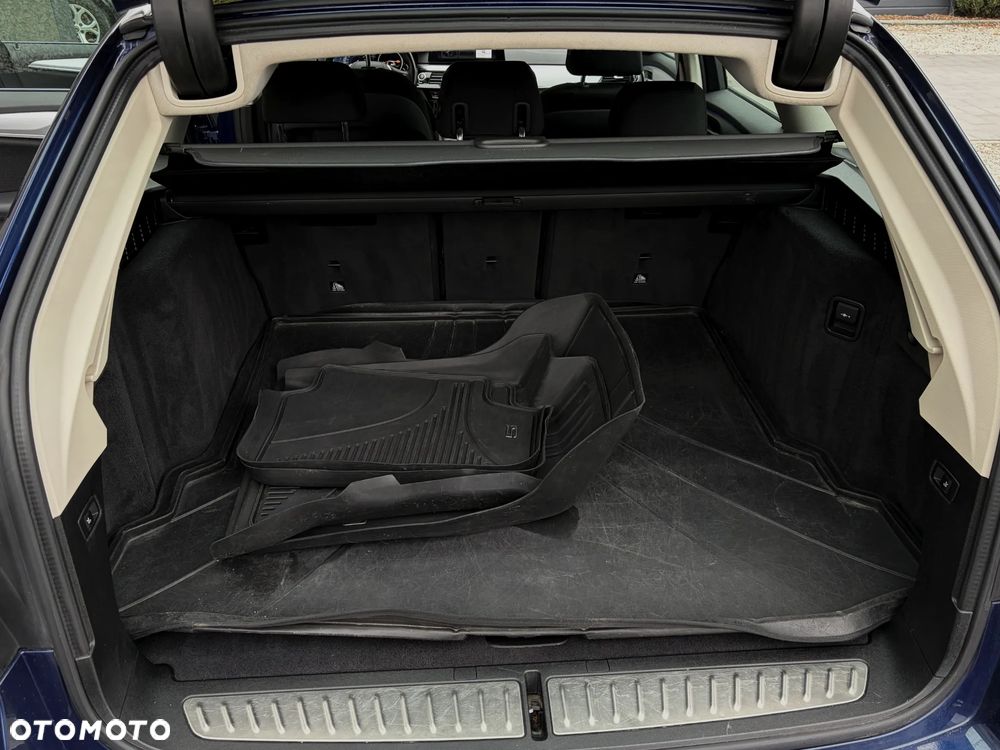 BMW Seria 5 520d - 36