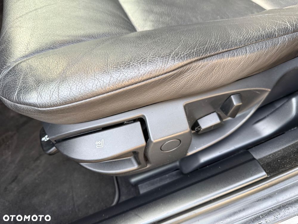 BMW Seria 5 530i - 24