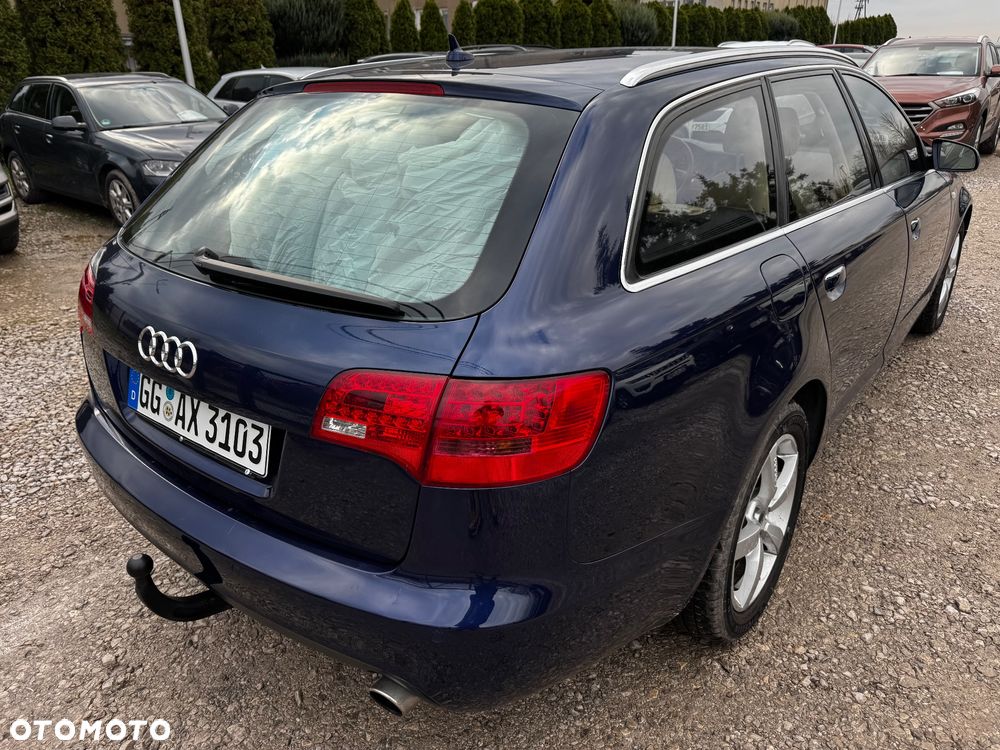 Audi A6 Avant 4.2 quattro tiptronic - 11