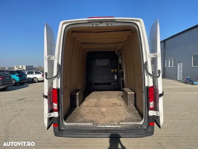 Volkswagen CRAFTER - 5