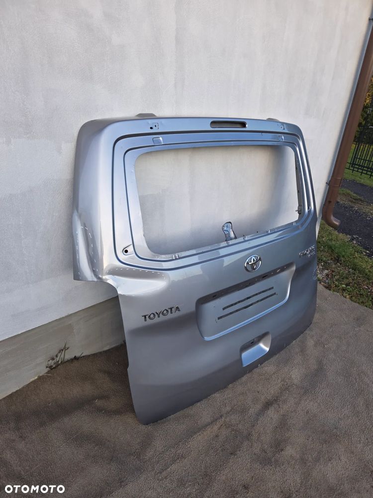 TYLNA KLAPA TOYOTA PROACE VERSO II ROK 16+ - 5